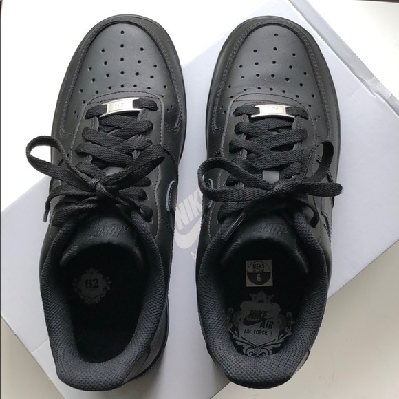 Nike Air Force 1 ‘07 - Picture 3 of 4